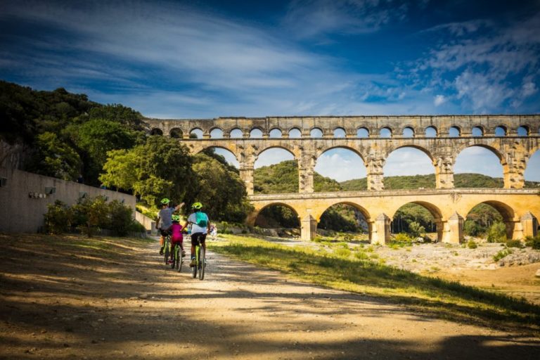 VTT Pont du Gard Lieux de séminaire & partenaires pour vos hébergements